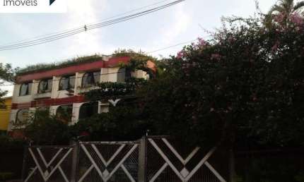 Uma bela e ampla  casa no Bairro Jardim da Gloria para uso residencial  ou comercial!!