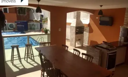 Casa com 4 dormitórios , piscina  , churrasqueira  no bairro da vila monumento  !!