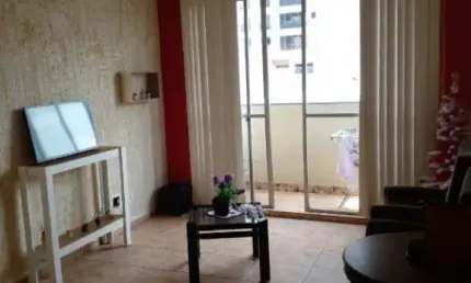 Maravilhoso apartamento no edifício Mirela Carnevalli, localizado na charmosa Rua Rio de Janeiro. Prédio Sem elevador!!