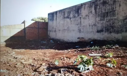 Terreno à venda no Jardim Colúmbia IV, Arapongas 