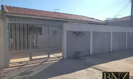Casa com 3 Quartos e Garagem Coberta no Conjunto Padre Bernardes !