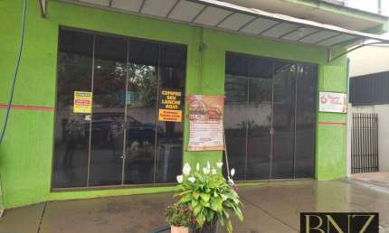 Sala Comercial de 80m² para Locação no Jardim Santo Antônio!