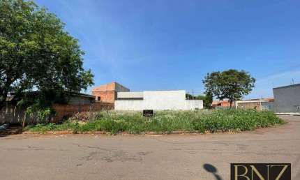 Oportunidade de Construção: Terreno de Esquina à Venda !