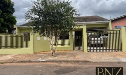 Casa com 3 quartos à venda no Jardim Colúmbia IV, Arapongas 