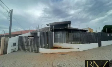 Casa no Parque Siomara: 3 Quartos, 5 Banheiros, Terreno Extra - R$690.000!