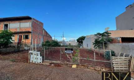 Oportunidade no Jardim Interlagos, Terreno de 305m²  à Venda.