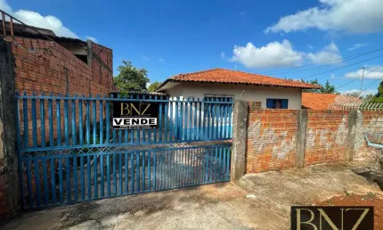 Casa com 3 quartos à venda no Jardim Santo Antônio, Arapongas 