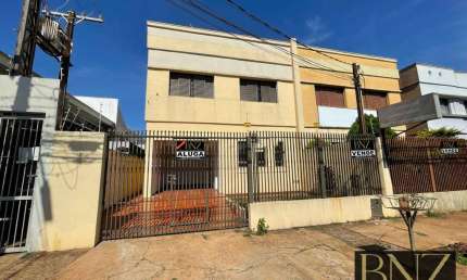 Oportunidade no Coração da Cidade: Sobrado Versátil para Venda ou Locação