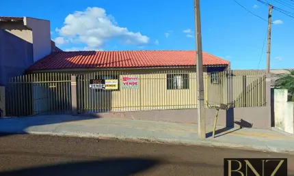 Conforto Familiar: Casa Espaçosa à Venda no Tranquilo Jardim Santo Antônio!