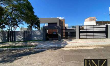 Casa com 3 quartos à venda no Jardim Portal das Flores, Arapongas 