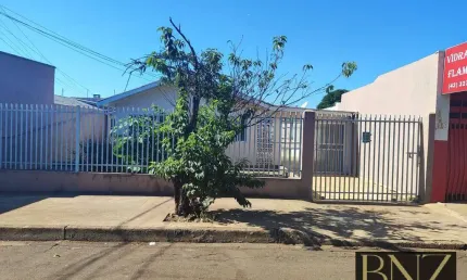 Casa com 3 quartos à venda no Conjunto Flamingos, Arapongas 