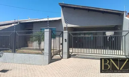 Casa com 3 quartos à venda no Jardim Santo Antônio, Arapongas 