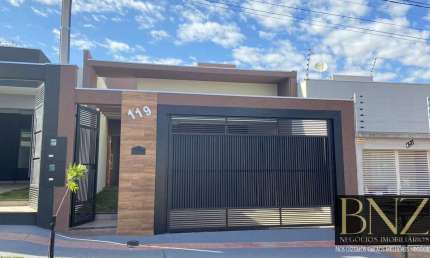 Casa com 3 quartos à venda no Jardim Morumbi II, Arapongas 
