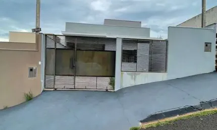 Casa Residencial com 3 Quartos para Venda no Jardim Hermínio e Maria!