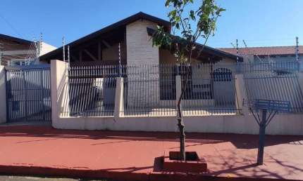 Casa com 3 quartos à venda no Conjunto Centauro, Arapongas 
