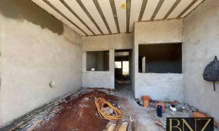 Casa à Venda no Jardim Paraná – Conforto e Localização Privilegiada