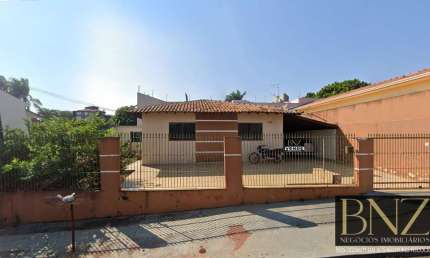 Casa com 3 quartos à venda no Centro, Arapongas 