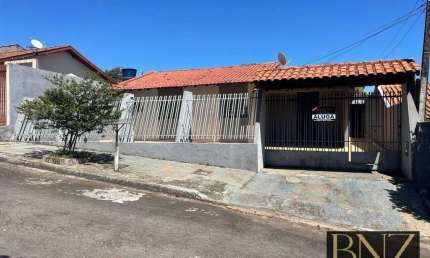 Casa com 3 quartos à venda no Conjunto Ulisses Guimarães, Arapongas 