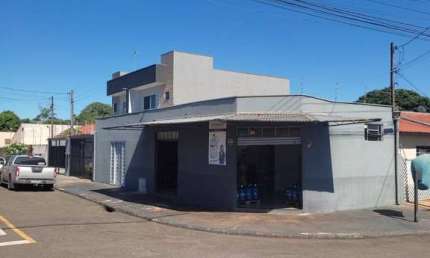 Sala comercial para locação de Esquina na vila Triangulo