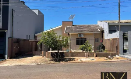 Casa com 3 quartos à venda no Jardim Caravelle, Arapongas 