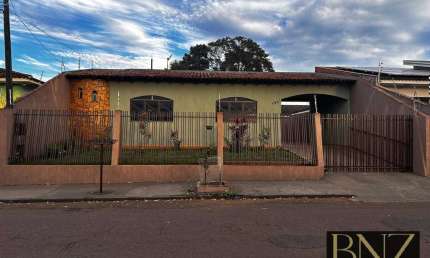 Casa de Construção Tradicional a Venda na Vila Sampaio, Fácil acesso Centro