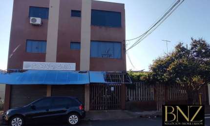 Oportunidade Imperdível na Vila Triângulo: Casa e Sobrado com Comercio.