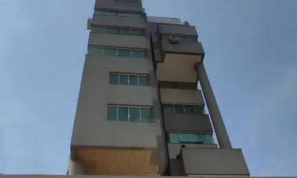 Apartamento com 3 quartos à venda no Centro, Arapongas 