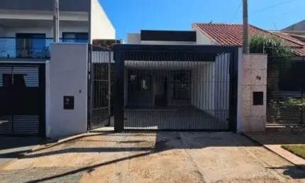 Casa com 3 quartos à venda na Rua Bombeiro Paulo Antônio Galeti, 66, Jardim Paris VI, Maringá