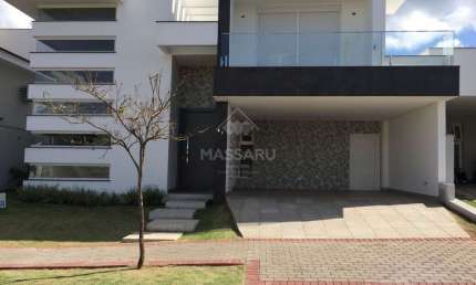 Venda - Sobrado Alto Padrão em Condominio Fechado em Maringá