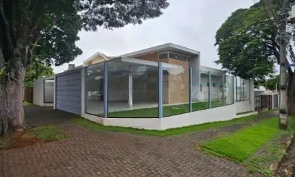 Casa com 3 quartos à venda na Rua Carlos Chagas, 1553, Zona 05, Maringá