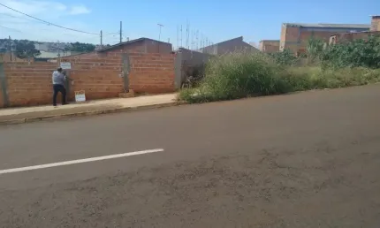 VENDO TERRENO DE ESQUINA  EM LONDRINA NO JARDIM NOVO OLINDA