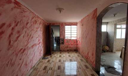 Apartamento em Conjunto Habitacional Padre Manoel da Nóbrega