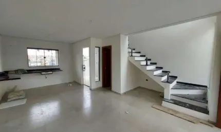 Casa com 3 quartos à venda na Rua José Benedito Moreira, 901, Vila Lavínia, Mogi das Cruzes