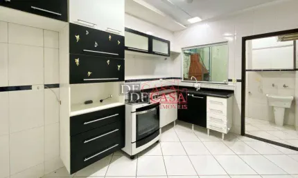 Casa com 3 quartos à venda na Rua Alessandro Nini, 70, Vila Carrão, São Paulo