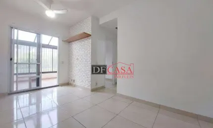 Apartamento com 2 quartos à venda na Avenida Pires do Rio, 4615, Itaquera, São Paulo