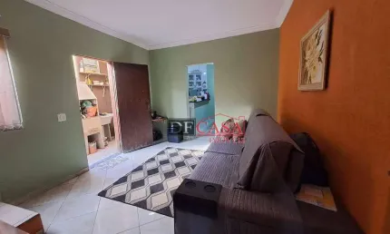 Casa com 3 quartos à venda na Rua Condeúba, 164, Vila Carrão, São Paulo
