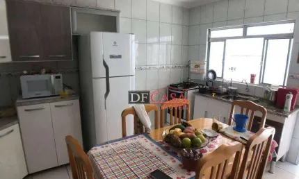 Casa com 3 quartos à venda na Rua Marangone, 129, Vila Buenos Aires, São Paulo