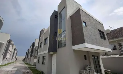 Casa com 3 quartos à venda na Rua Rodolfo Bernardelli, 569, Uberaba, Curitiba