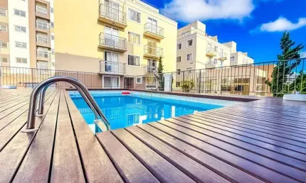Apartamento à venda – 2 quartos | Porteira fechada | Condomínio clube em São José dos Pinhais