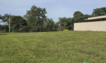 Terreno plano com vista livre no condomínio royal park por r$ 1.702.000,00