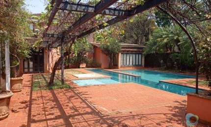 Casa com 5 dorms sendo 3 suítes à venda, 871 m² por R$ 2.500.000 - Jardim São Luiz - Ribeirão Preto/SP