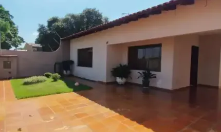 Casa ampla excelente acabamento próximo ao ney braga