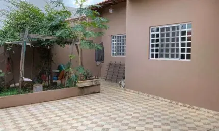 Casa com 3 quartos à venda na Rua Carlos Inácio Alves, 563, Jardim Pérola, Londrina