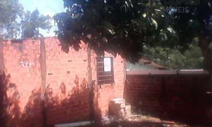 Casa com 2 quartos à venda na Rua Nelson de Godoy Pereira, 229, Residencial Veneza, Londrina