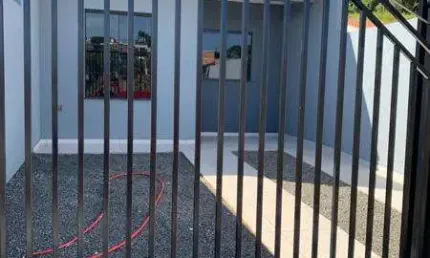 Casa com 3 quartos à venda na Rua Theodoro Bergonsi Vivan, 27, Jardim Barra Forrest, Londrina