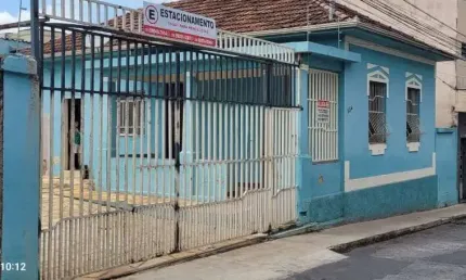 Garagem para alugar na Rua Padre José Bueno, 134, Centro, Três Corações