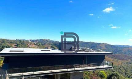 Vende Casa Condomínio Florestal Club em Campos do Jordão/SP