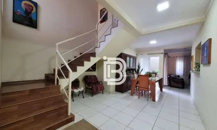 Casa Condomínio Villagio da Serra 03 suítes 02 vagas no Jardim Samambaia Jundiaí SP