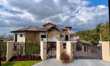 Casa com 4 dormitórios para alugar, 550 m² por R$ 22.000,00/mês - Chácara Malota - Jundiaí/SP