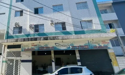 Apartamento 2 dormitórios recém reformado no Boqueirão em Praia Grande